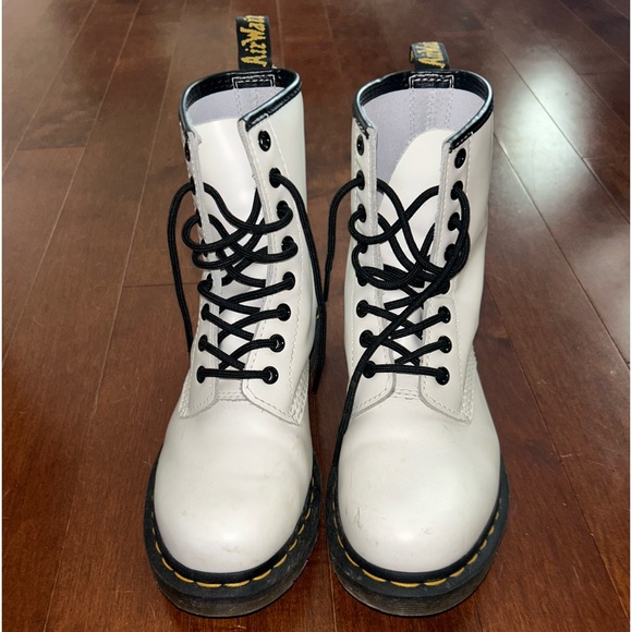 Dr. Martens Air Walk, white - Picture 2 of 3